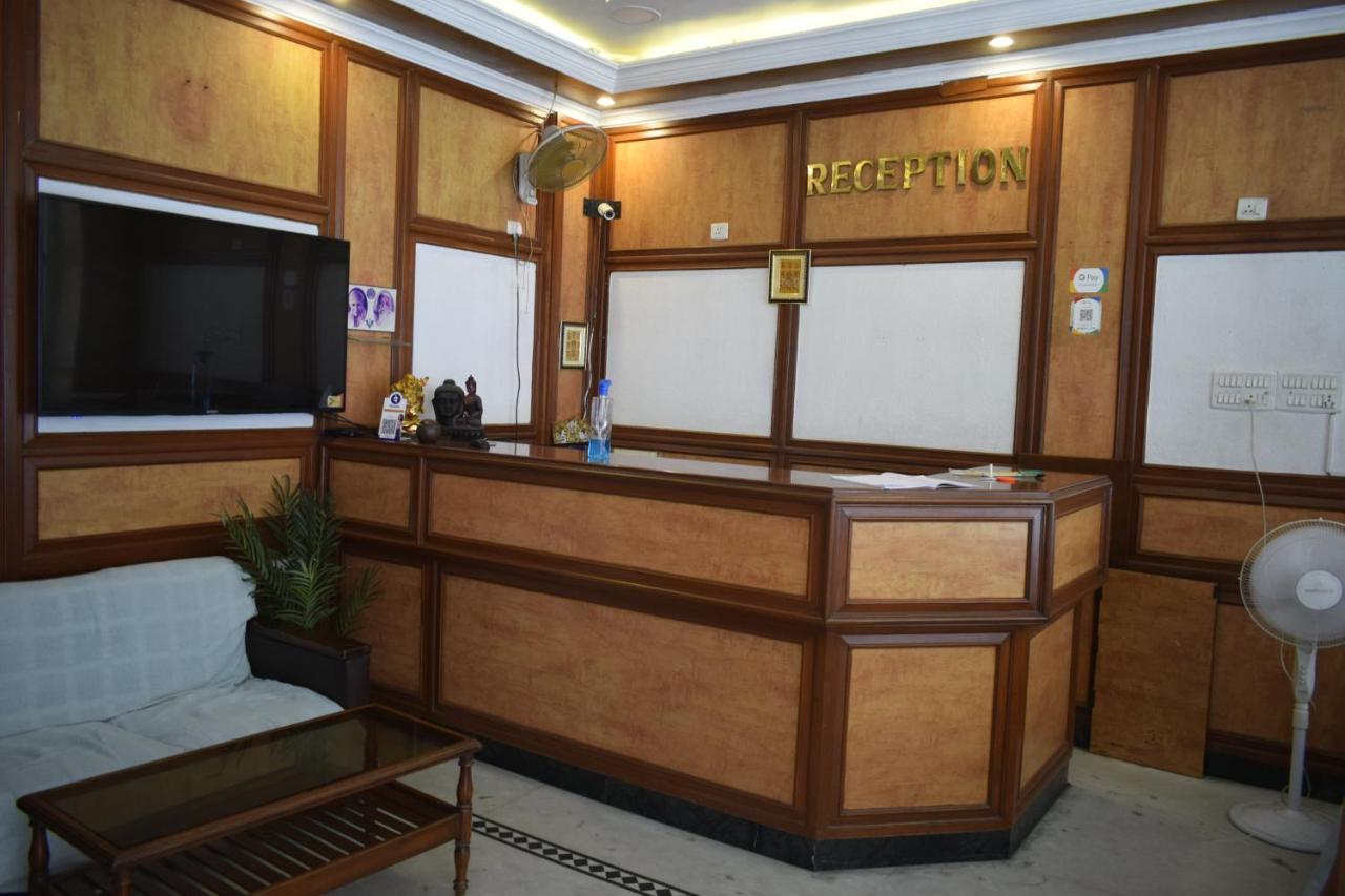 Fabexpress Prana Grande Hotel Pondicherry Exterior photo